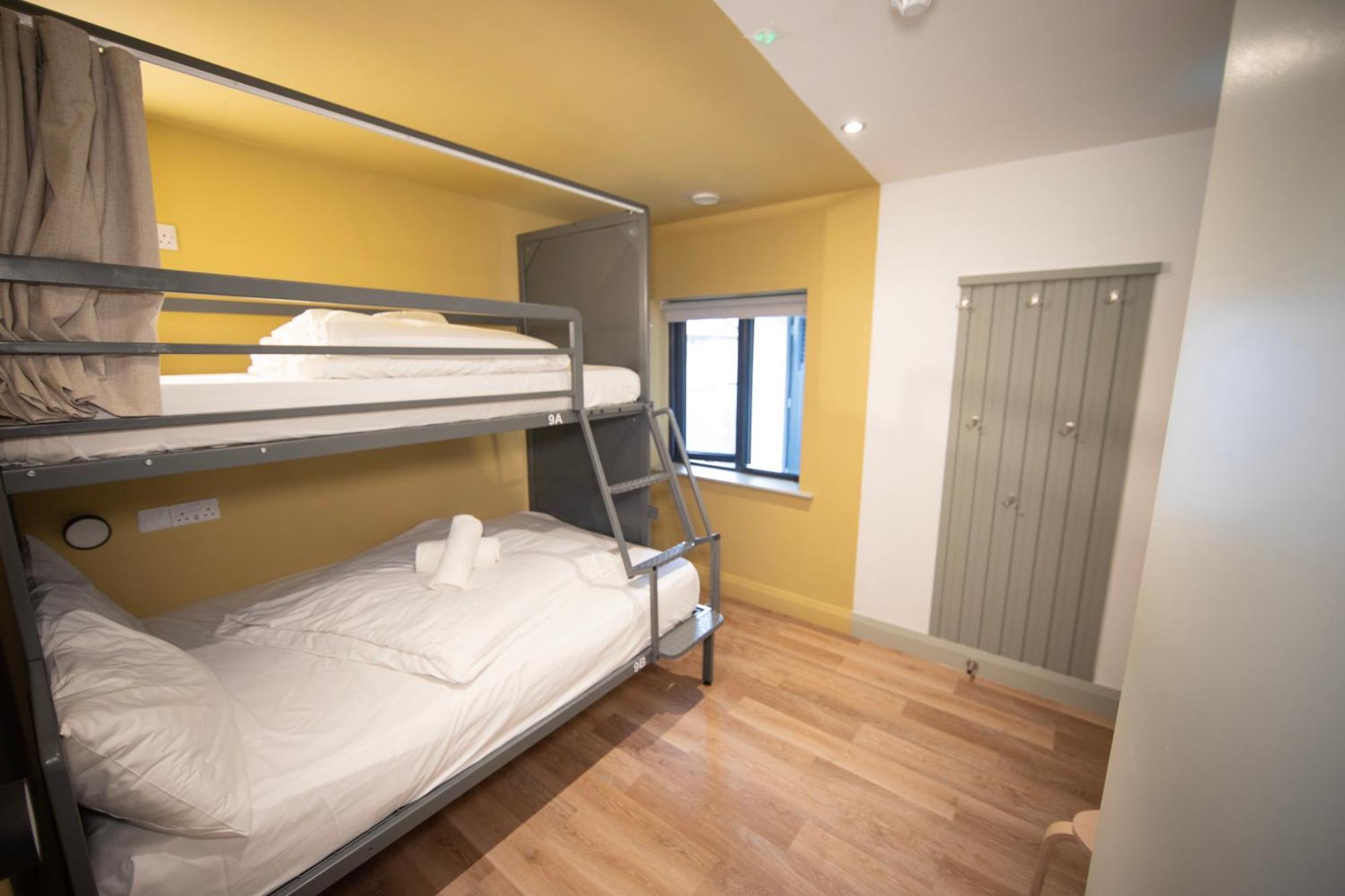 בלינה Heyday Hostel Ballina מראה חיצוני תמונה