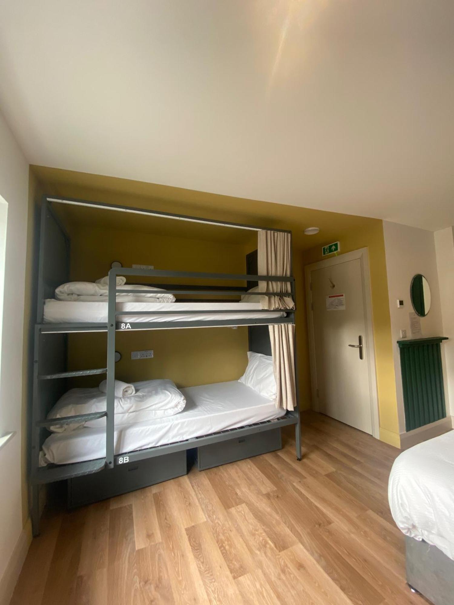 בלינה Heyday Hostel Ballina מראה חיצוני תמונה